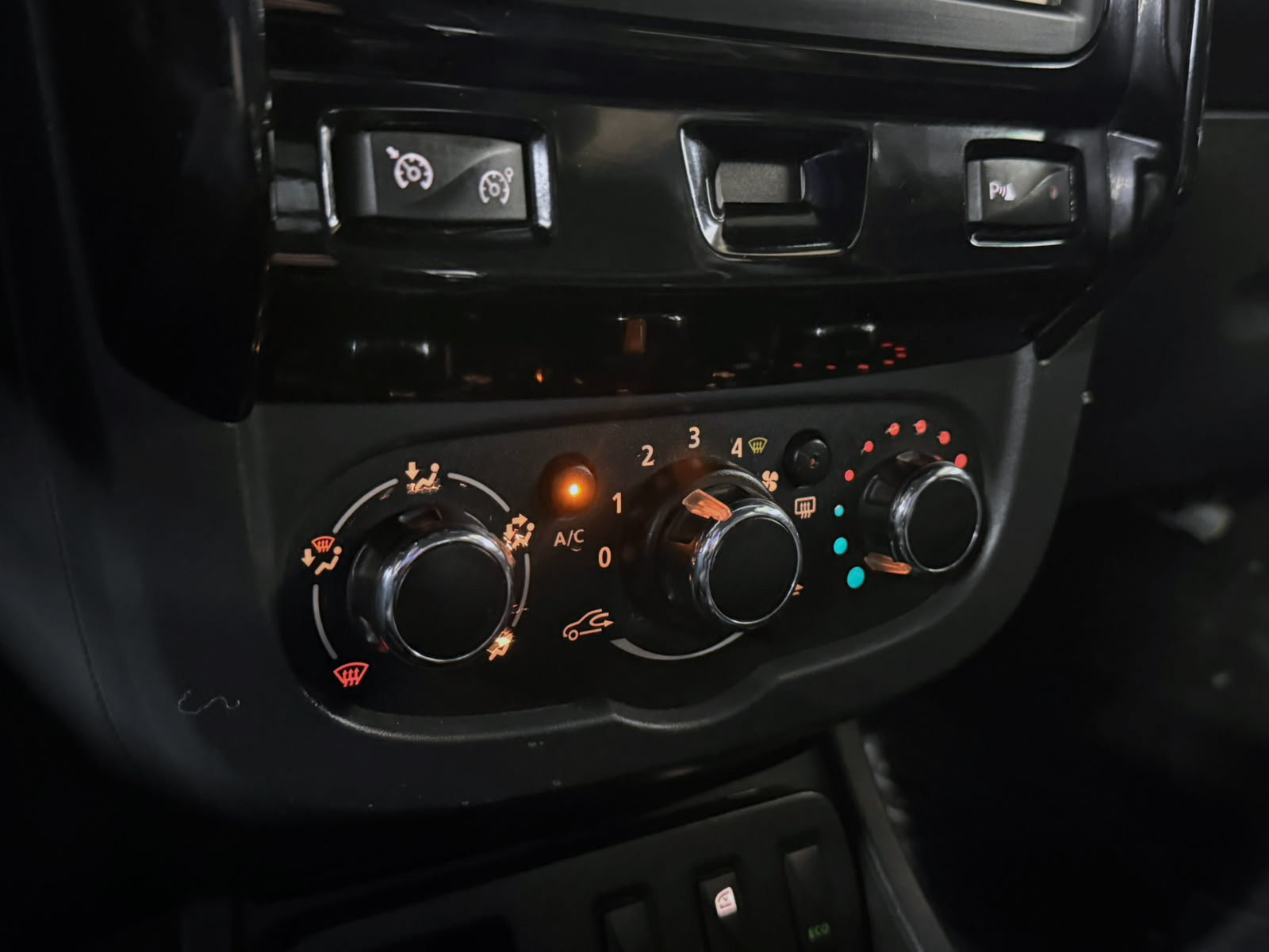 RENAULT DUSTER OROCH