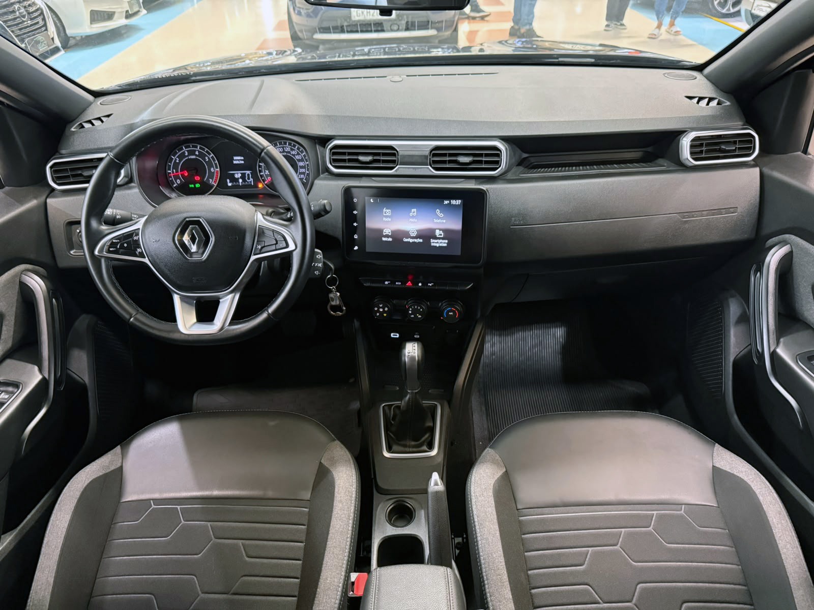 RENAULT DUSTER