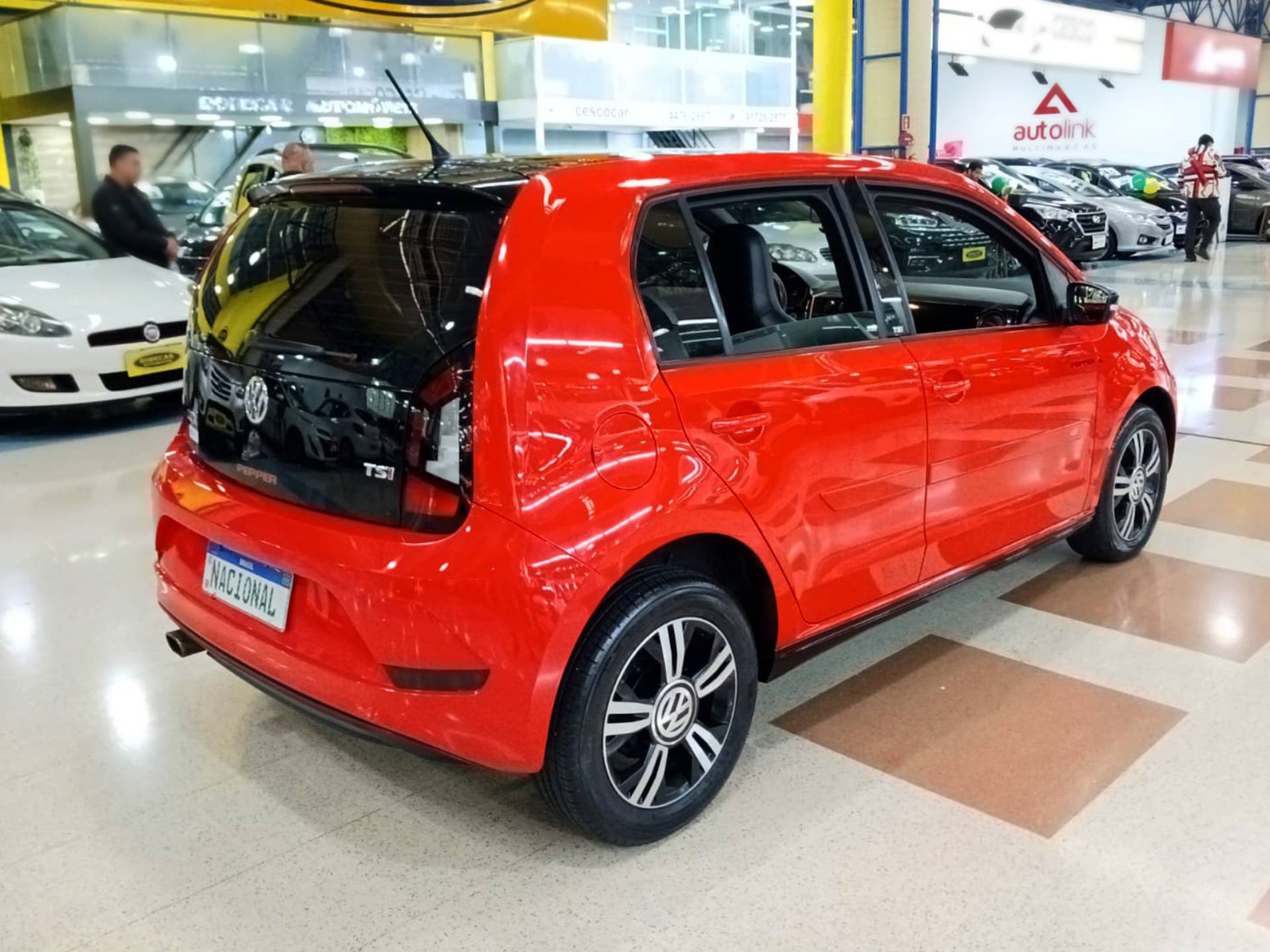 VOLKSWAGEN UP