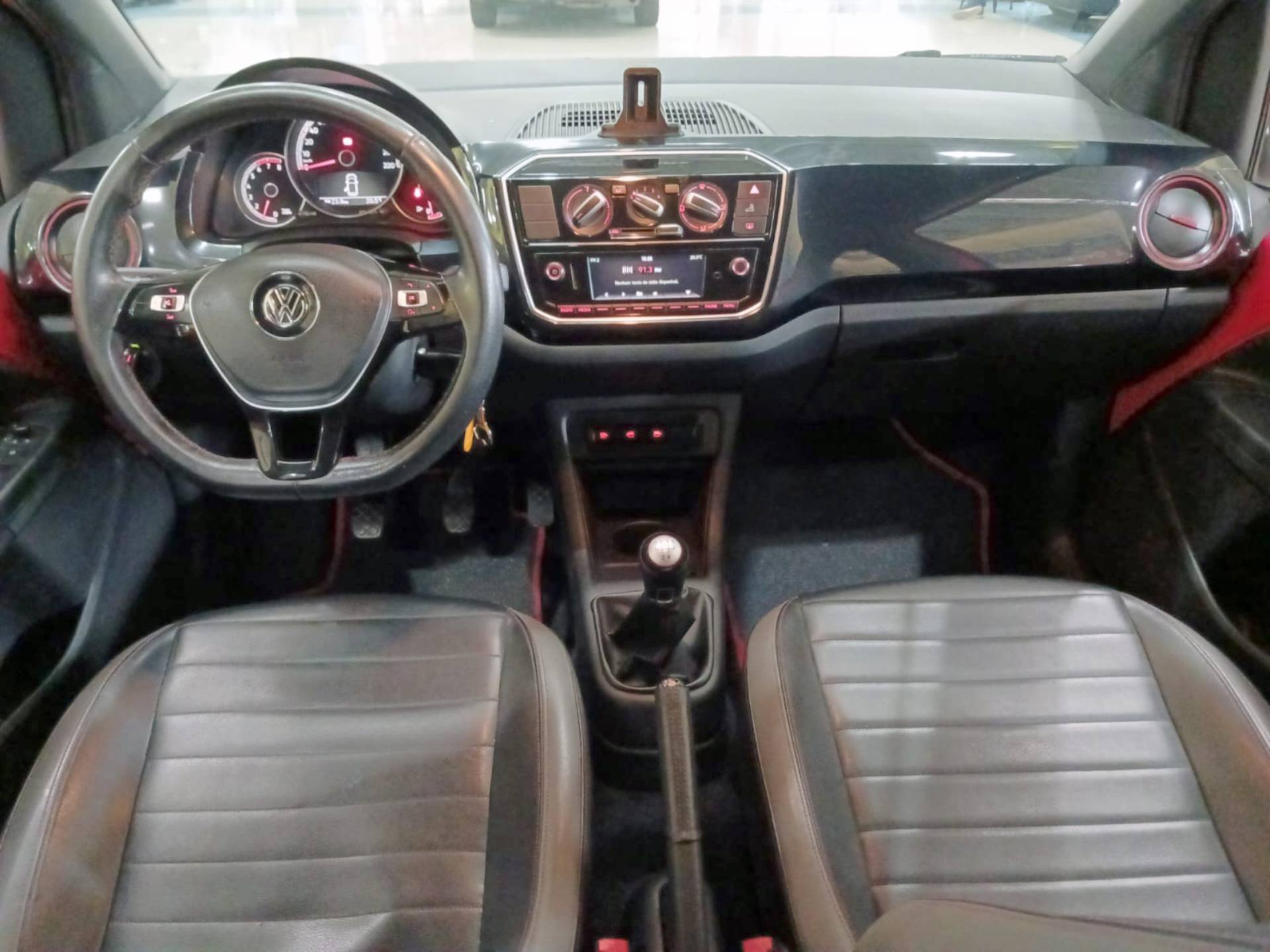 VOLKSWAGEN UP