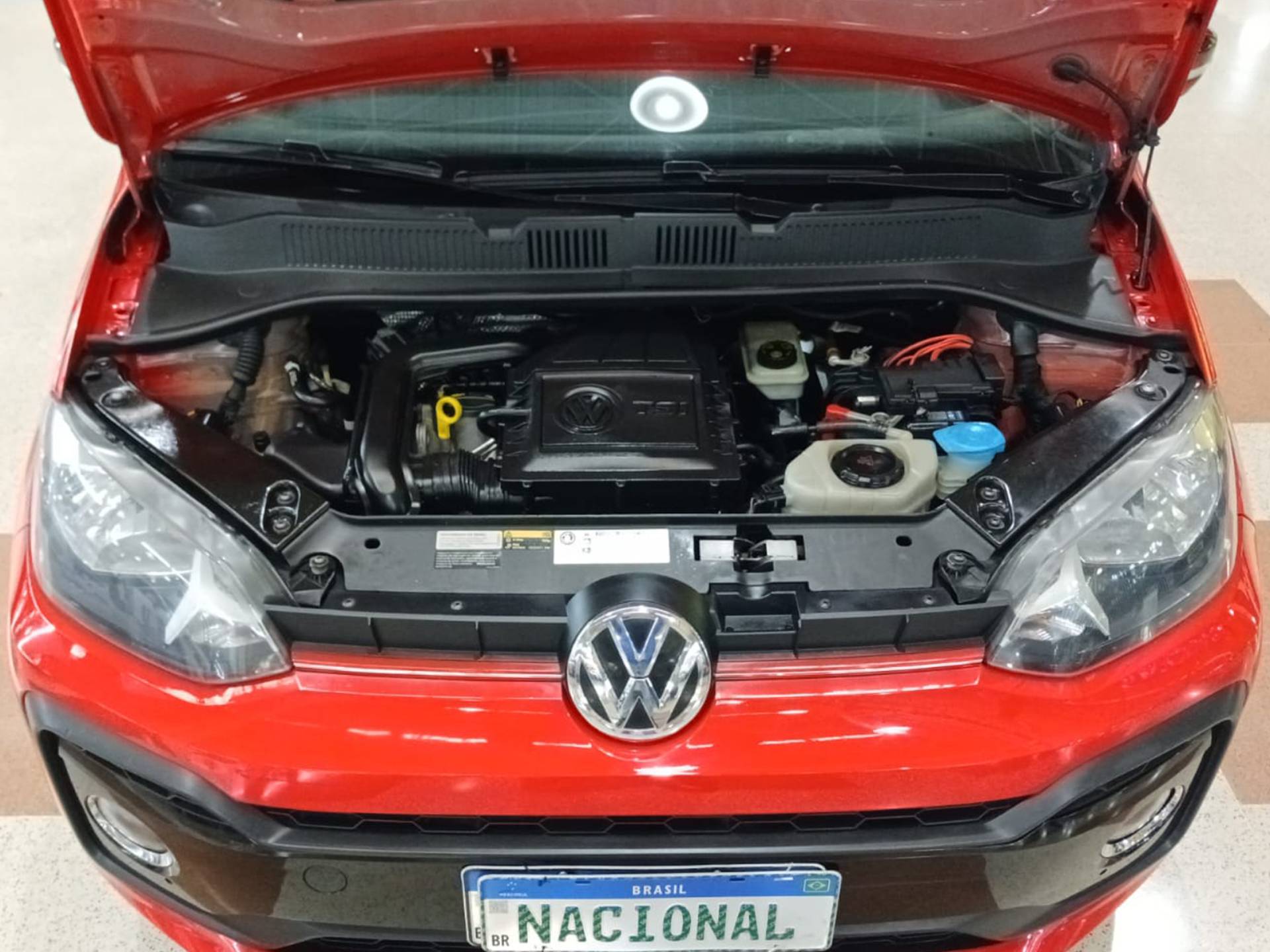 VOLKSWAGEN UP