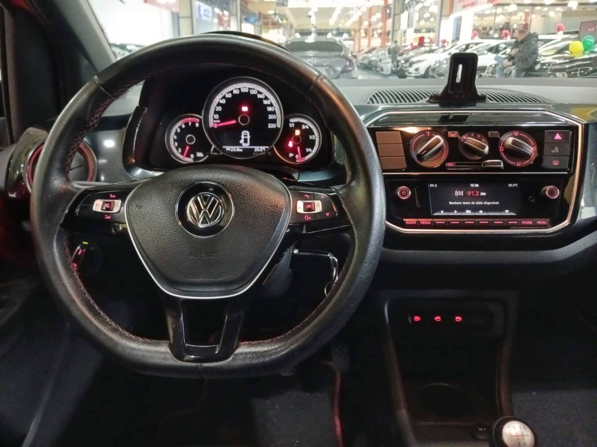 VOLKSWAGEN UP