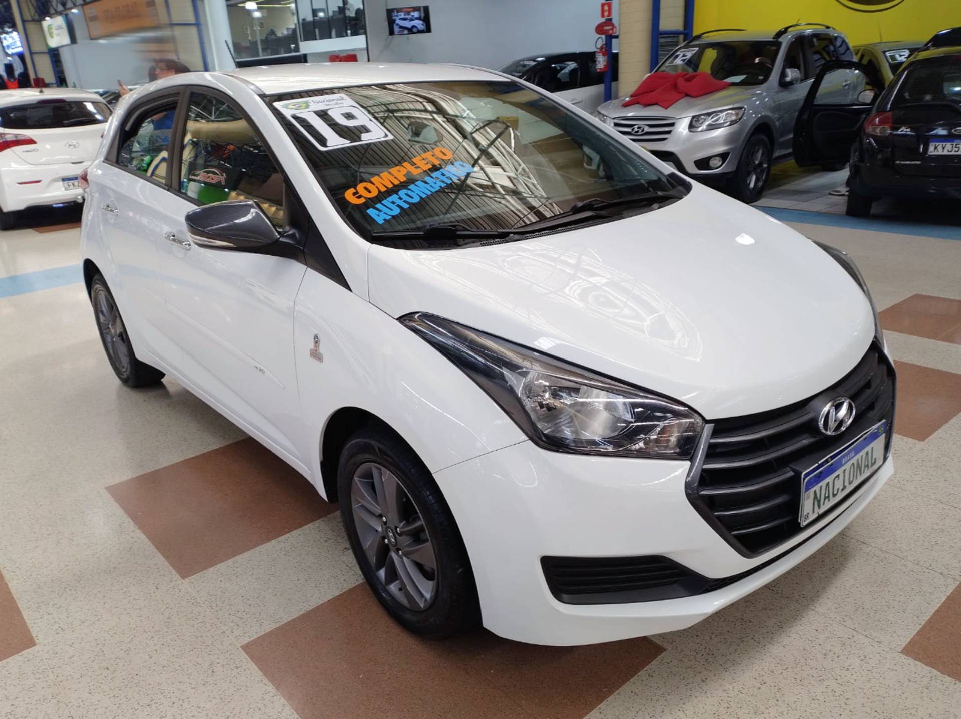 HYUNDAI HB20