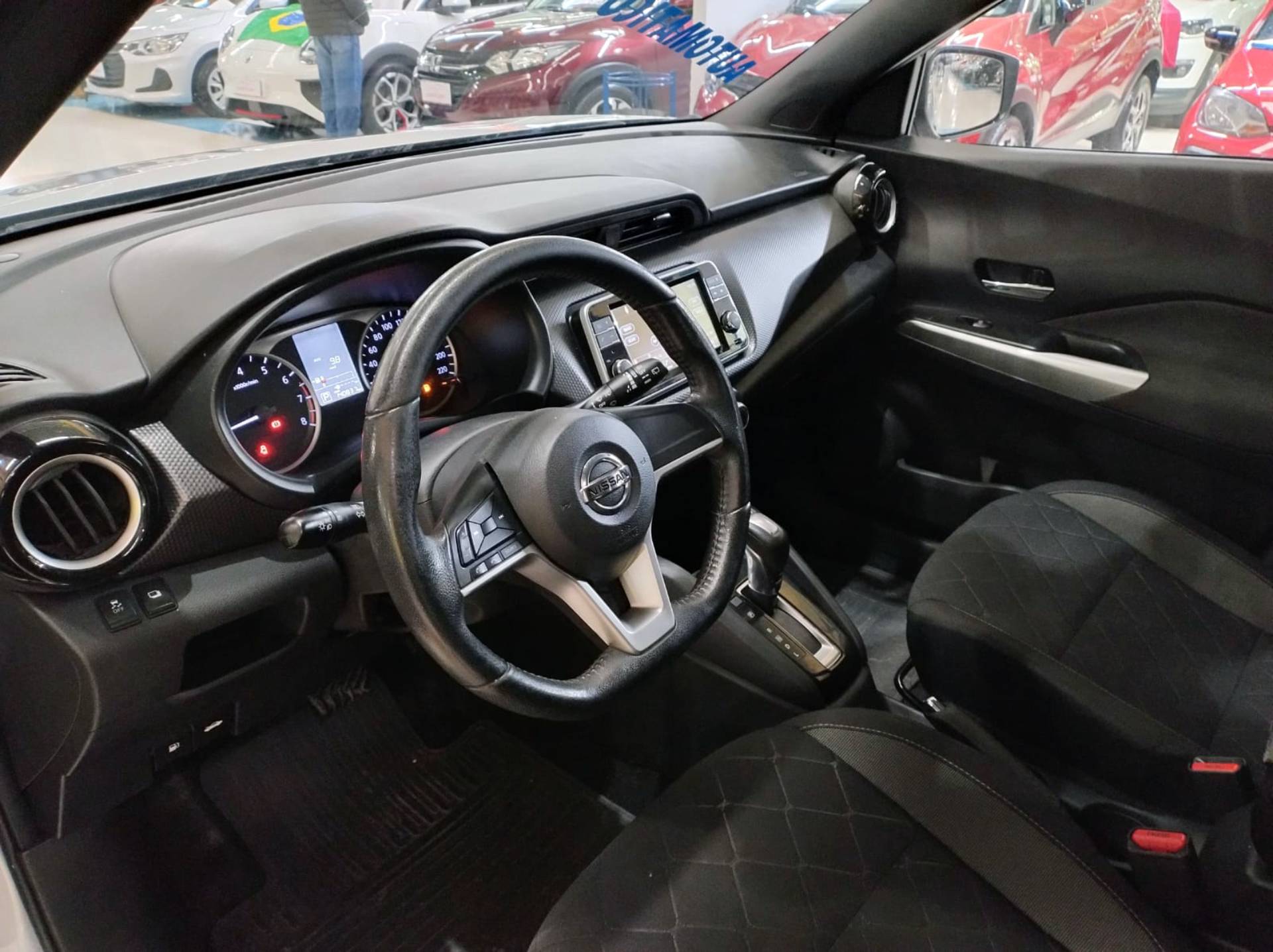 NISSAN KICKS