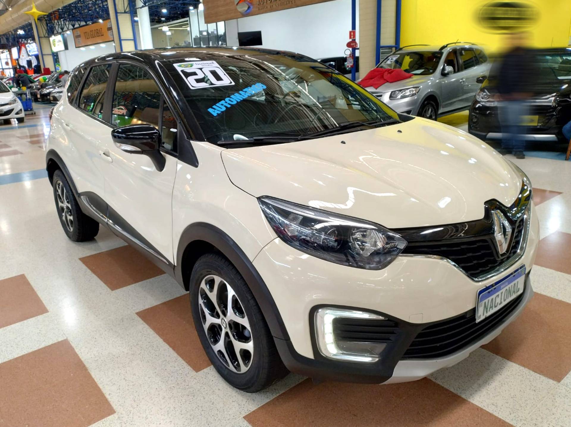 RENAULT CAPTUR