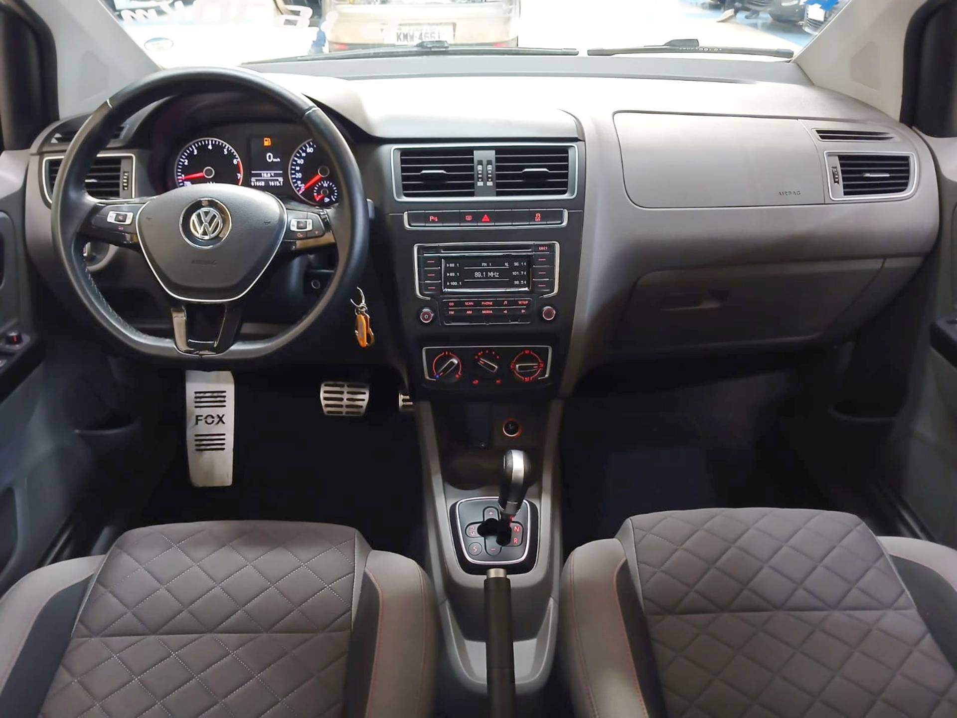 VOLKSWAGEN FOX