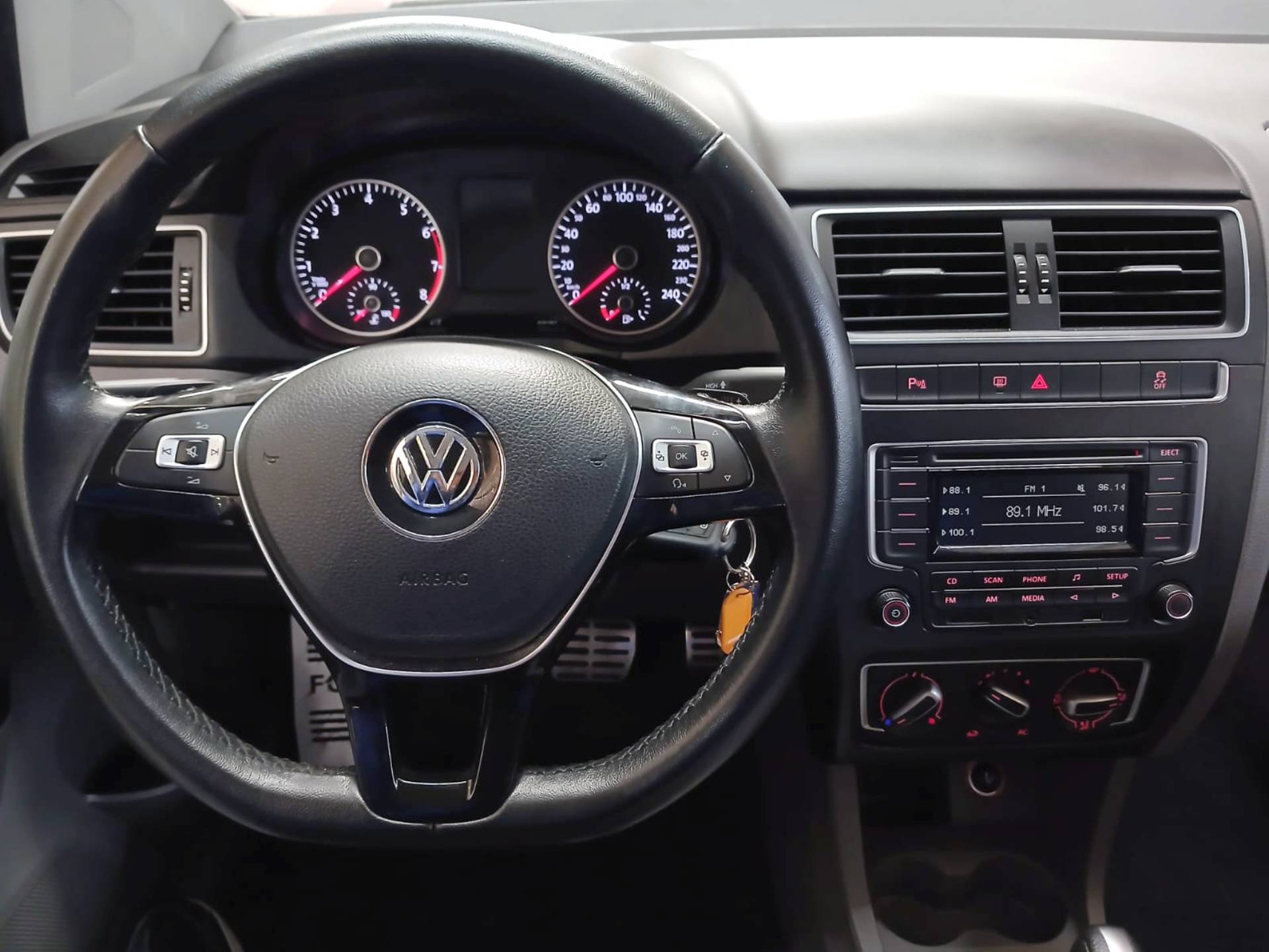 VOLKSWAGEN FOX