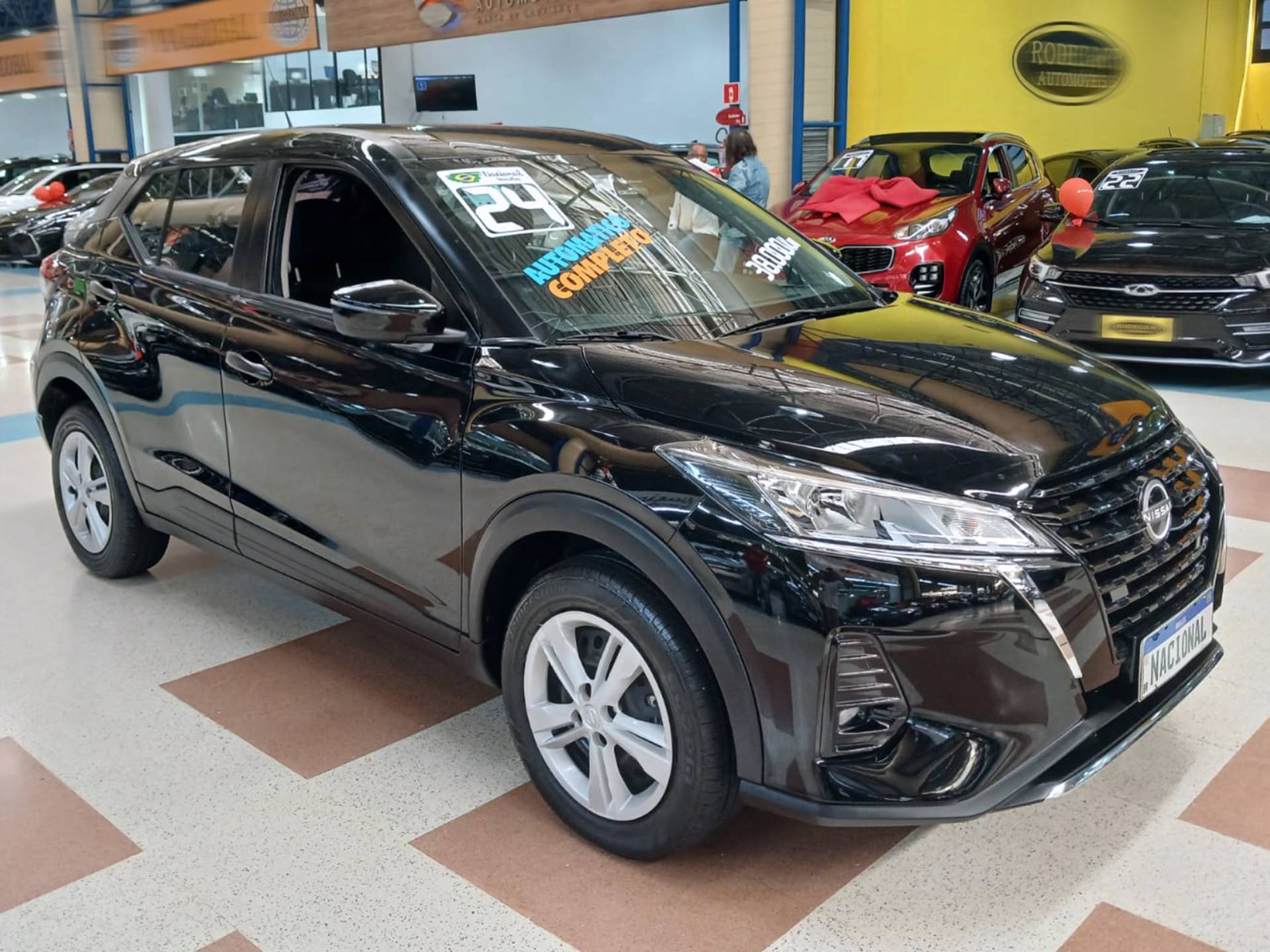NISSAN KICKS