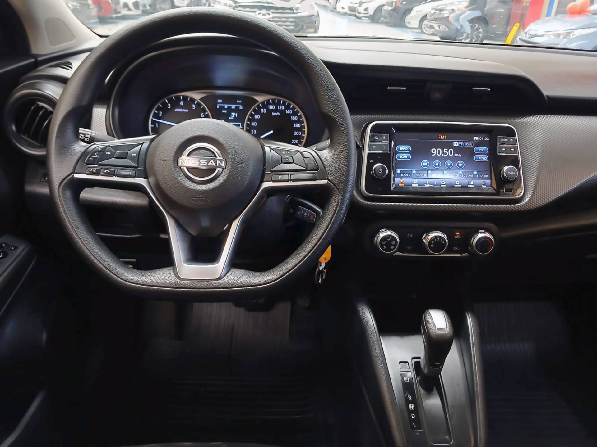 NISSAN KICKS