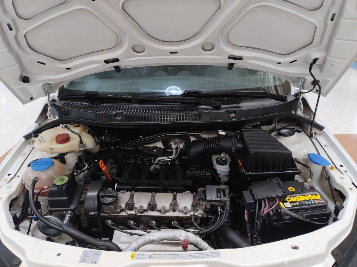 VOLKSWAGEN SAVEIRO