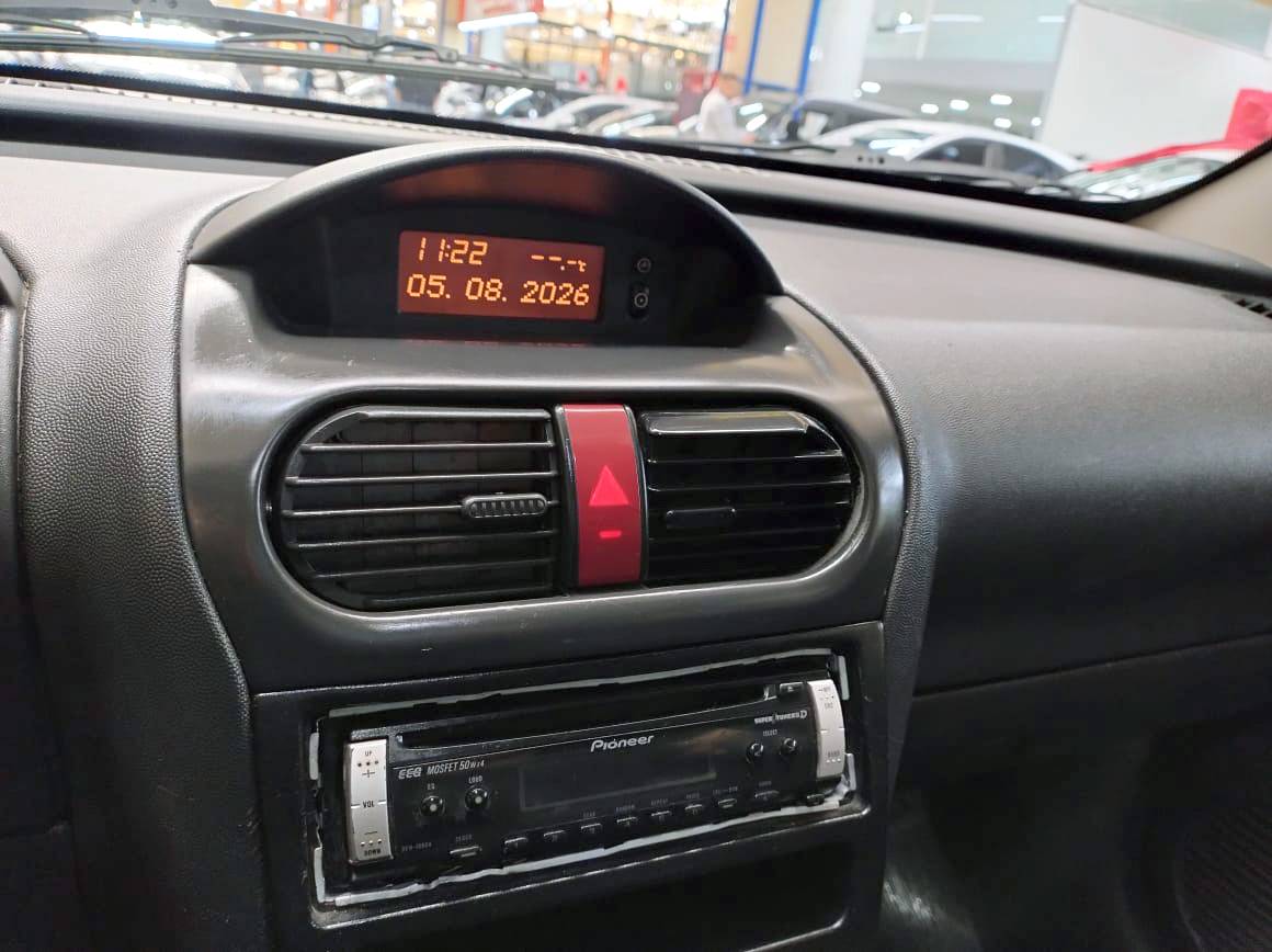 CHEVROLET CORSA