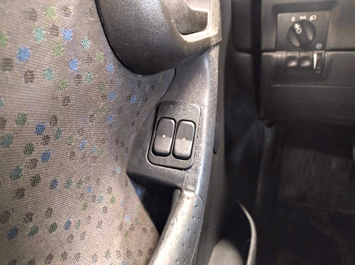 CHEVROLET CORSA