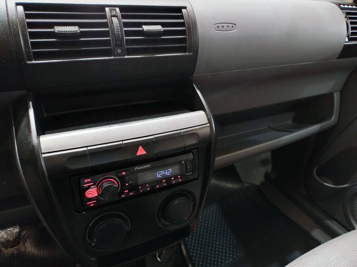 VOLKSWAGEN FOX