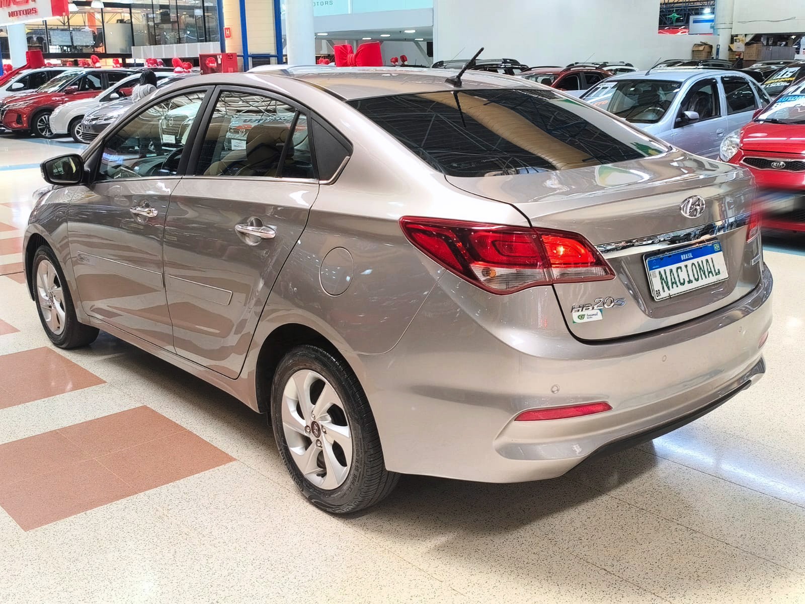 HYUNDAI HB20S