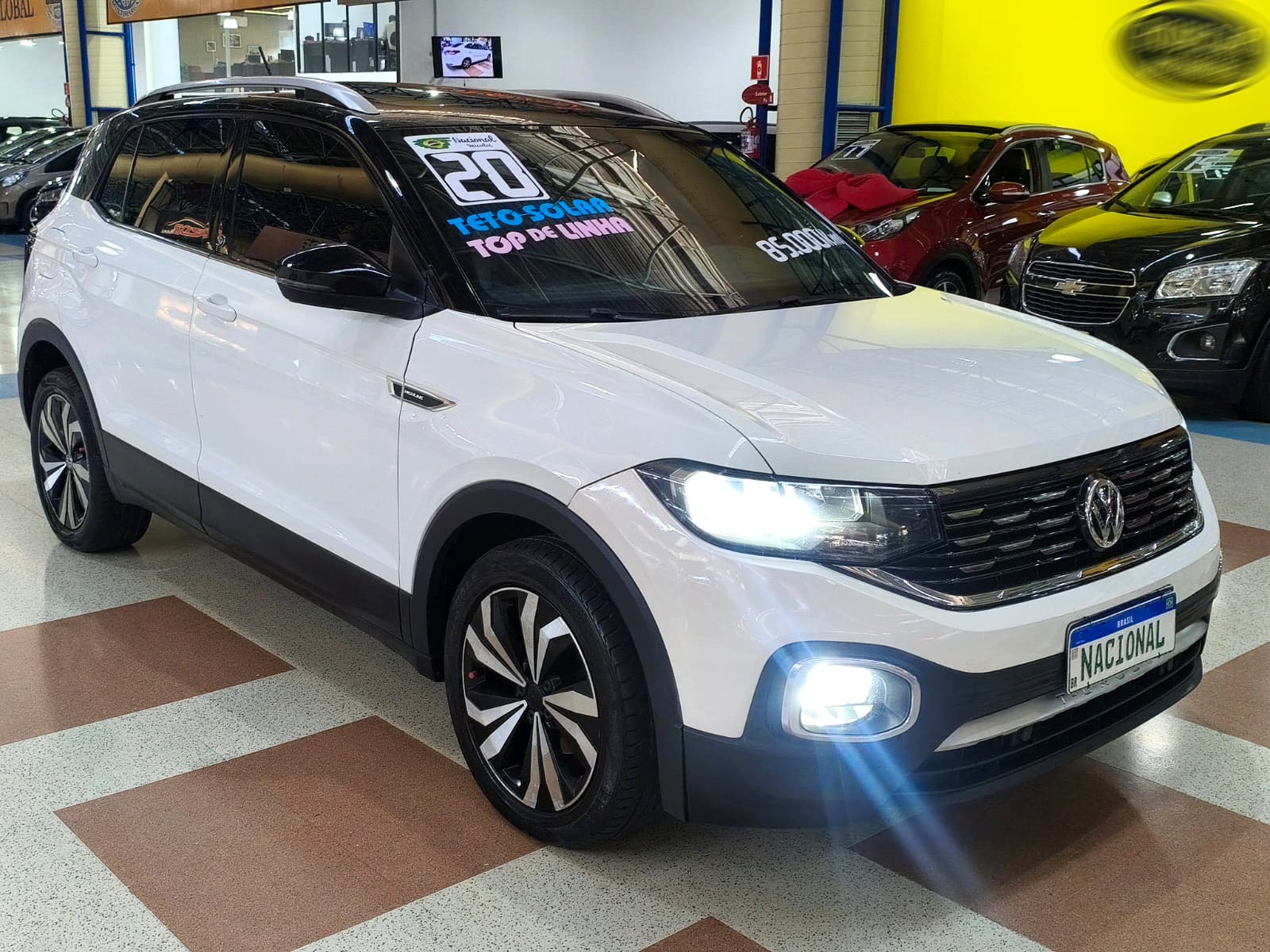 VOLKSWAGEN T-CROSS