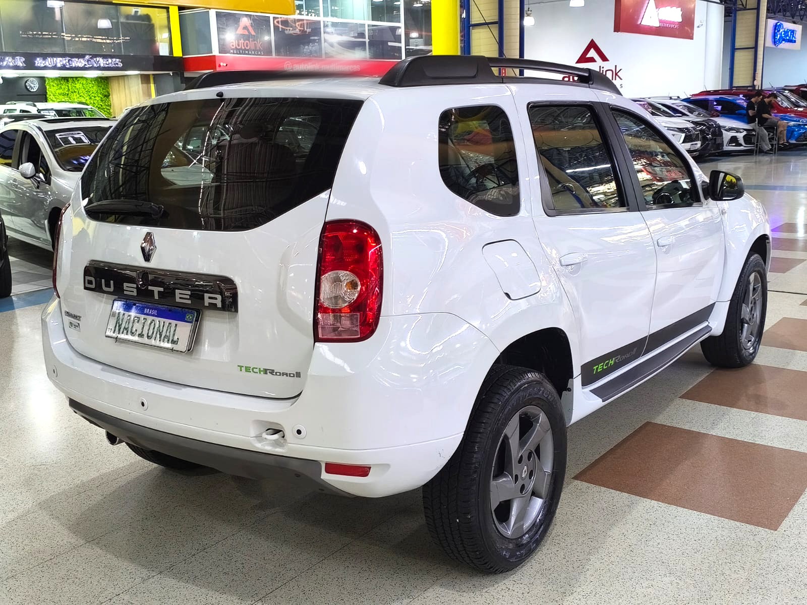 RENAULT DUSTER