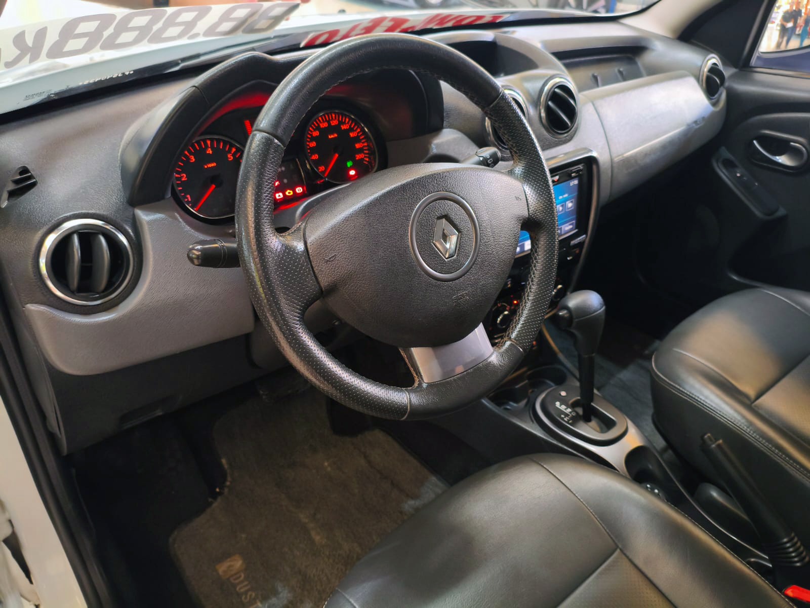 RENAULT DUSTER