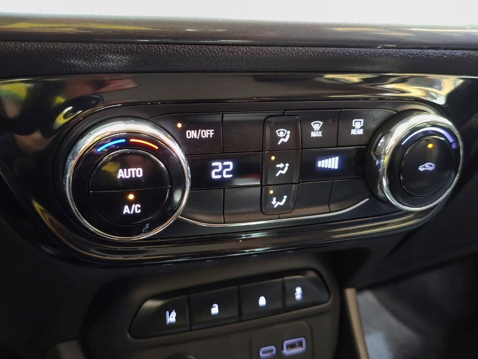 CHEVROLET SPIN