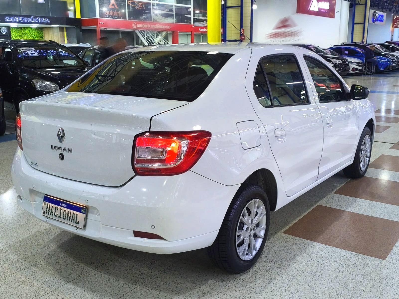 RENAULT LOGAN
