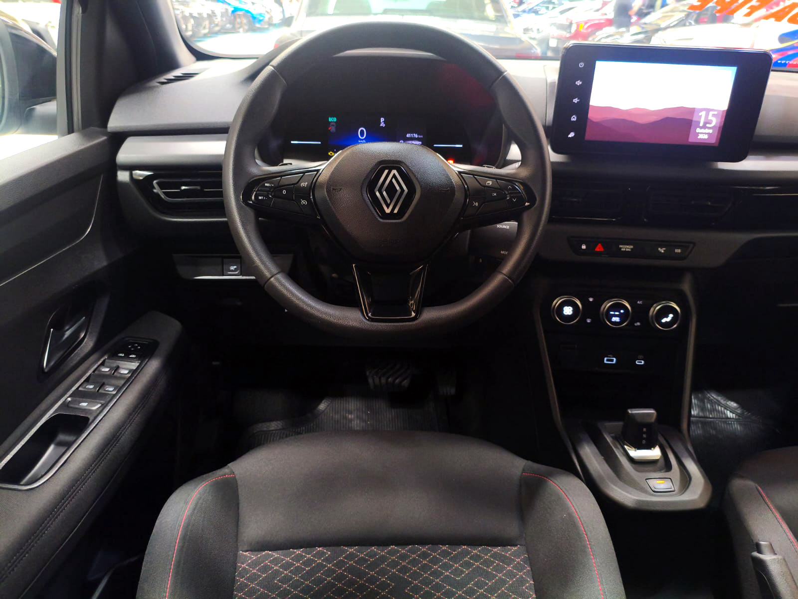 RENAULT JUVAQUATRE
