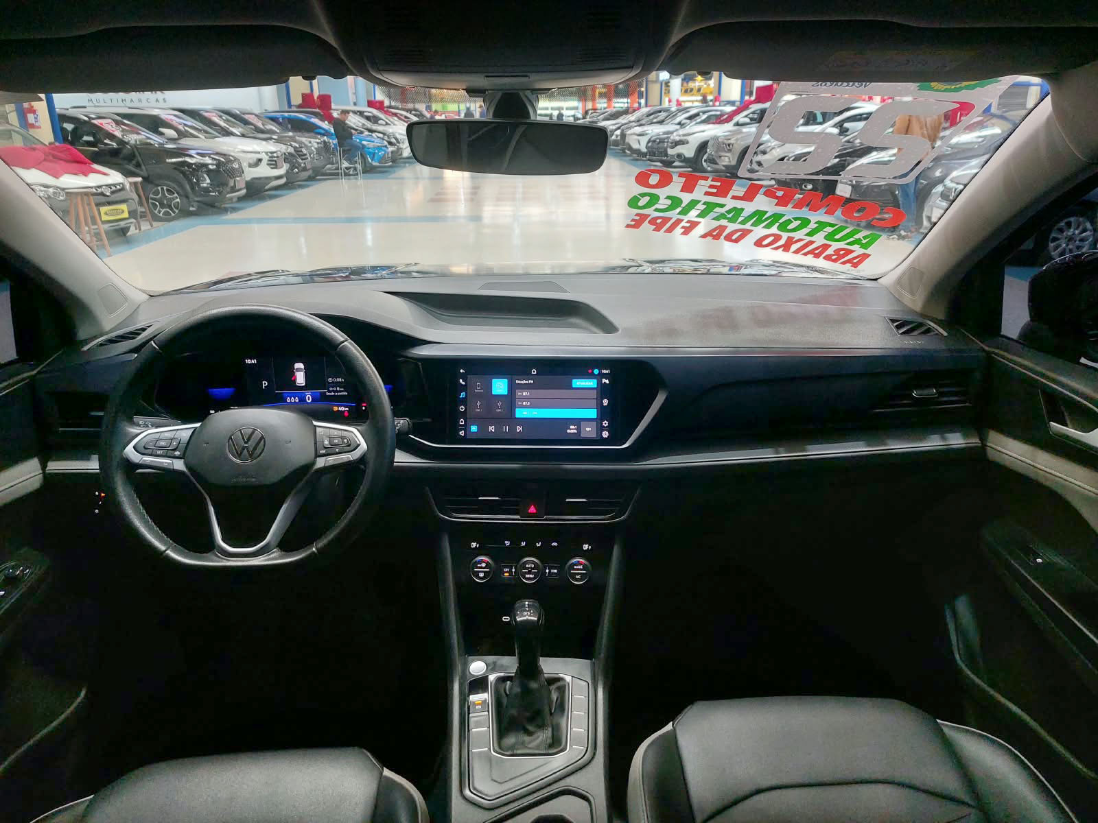 VOLKSWAGEN TAOS