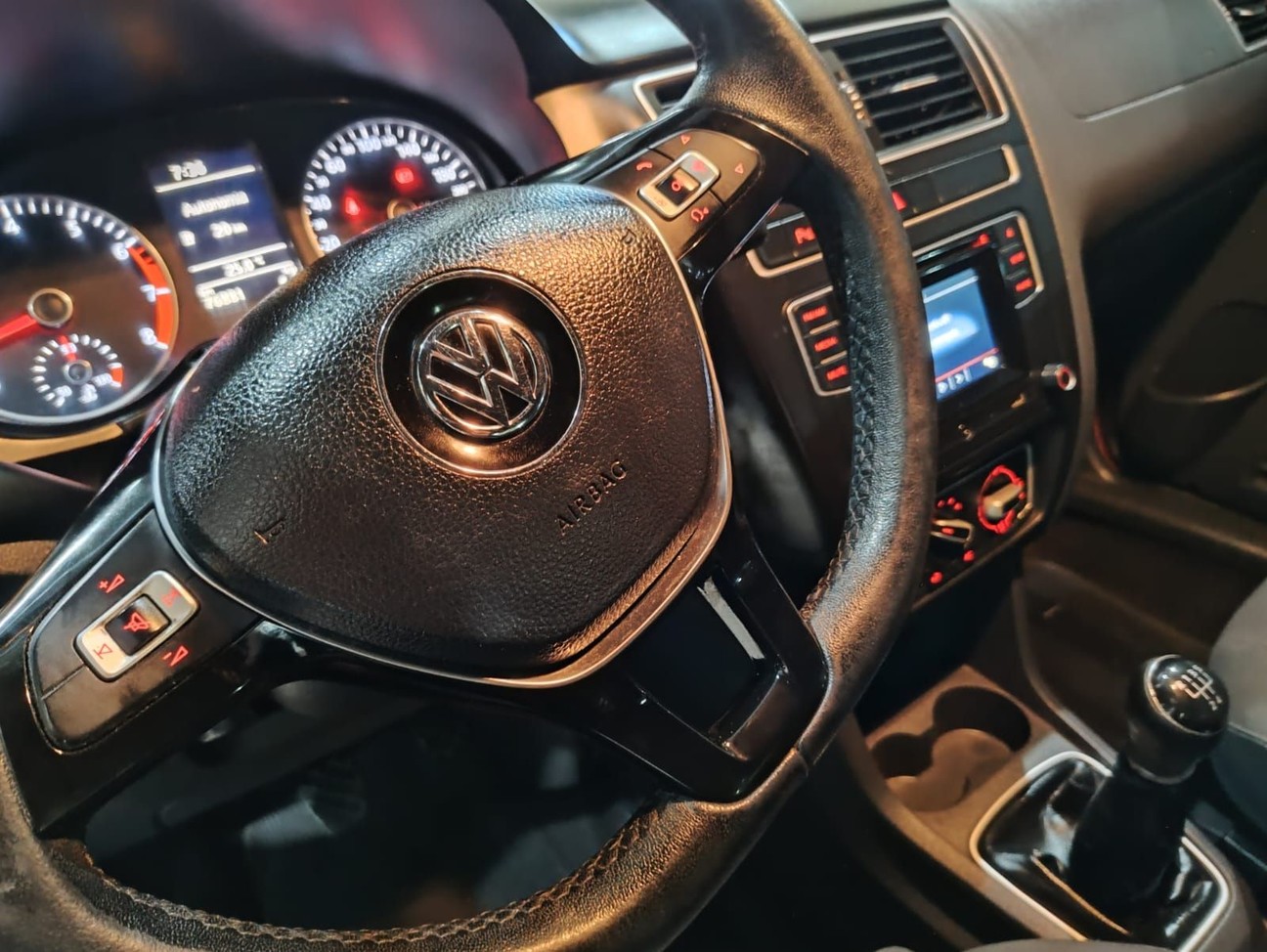 VOLKSWAGEN FOX