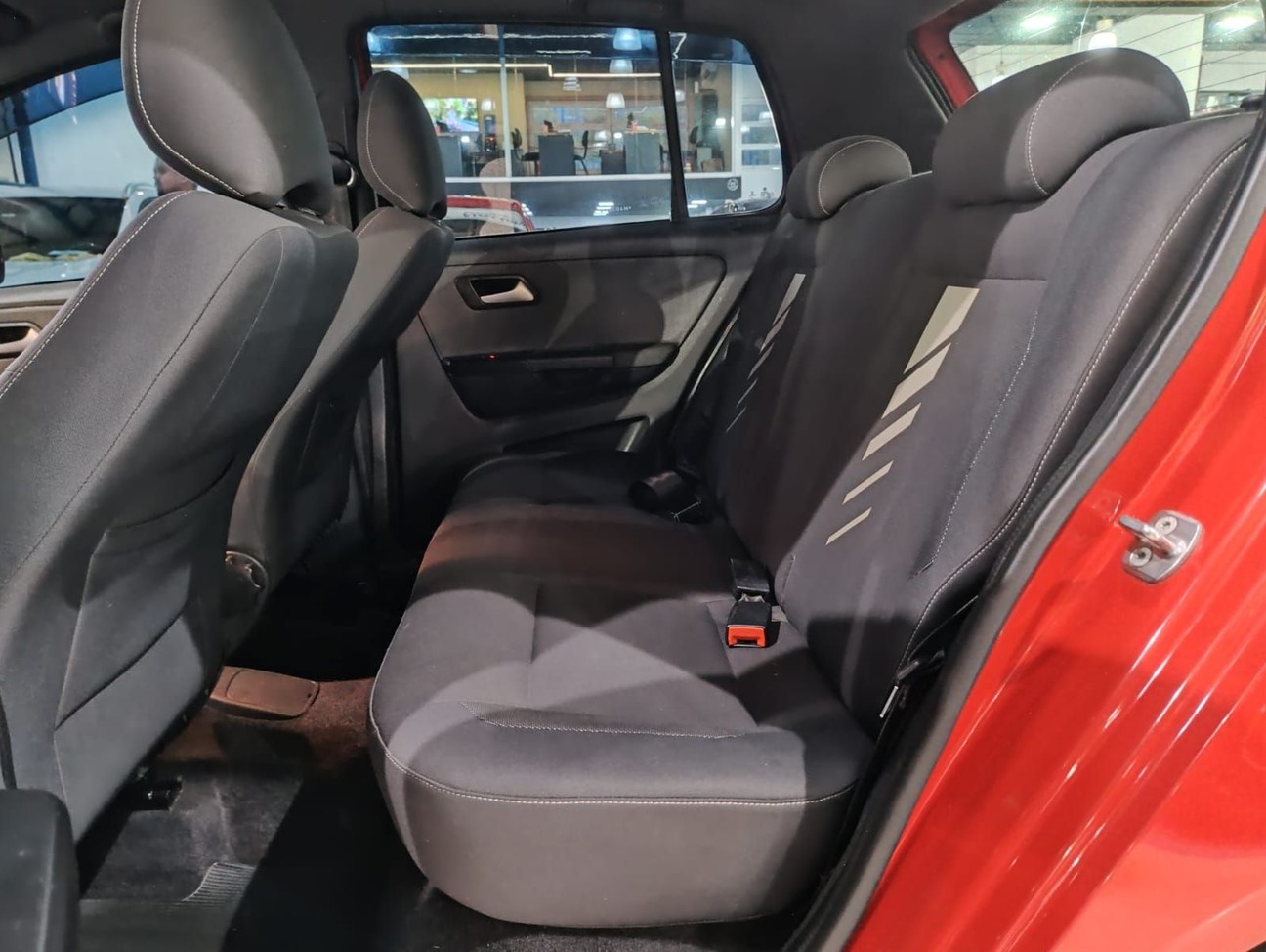 VOLKSWAGEN FOX