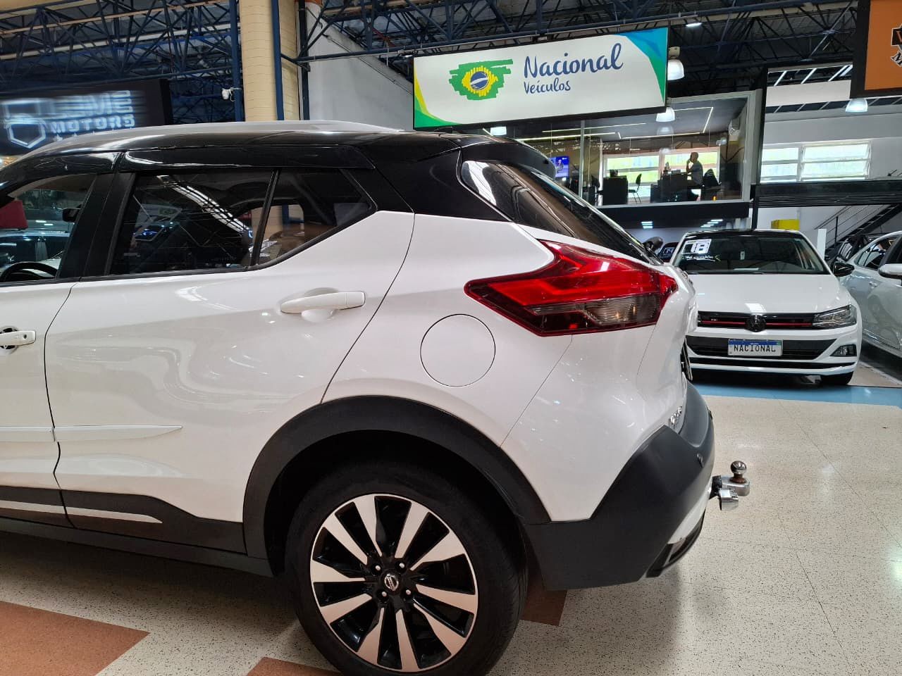 NISSAN KICKS