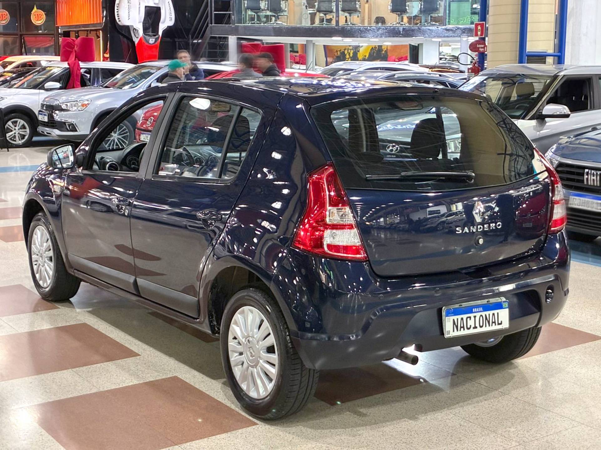 RENAULT SANDERO