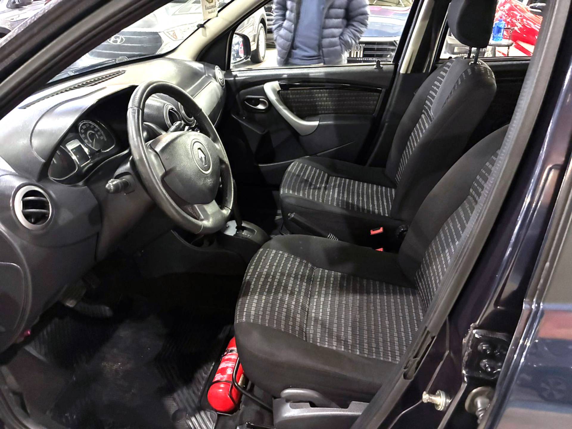 RENAULT SANDERO