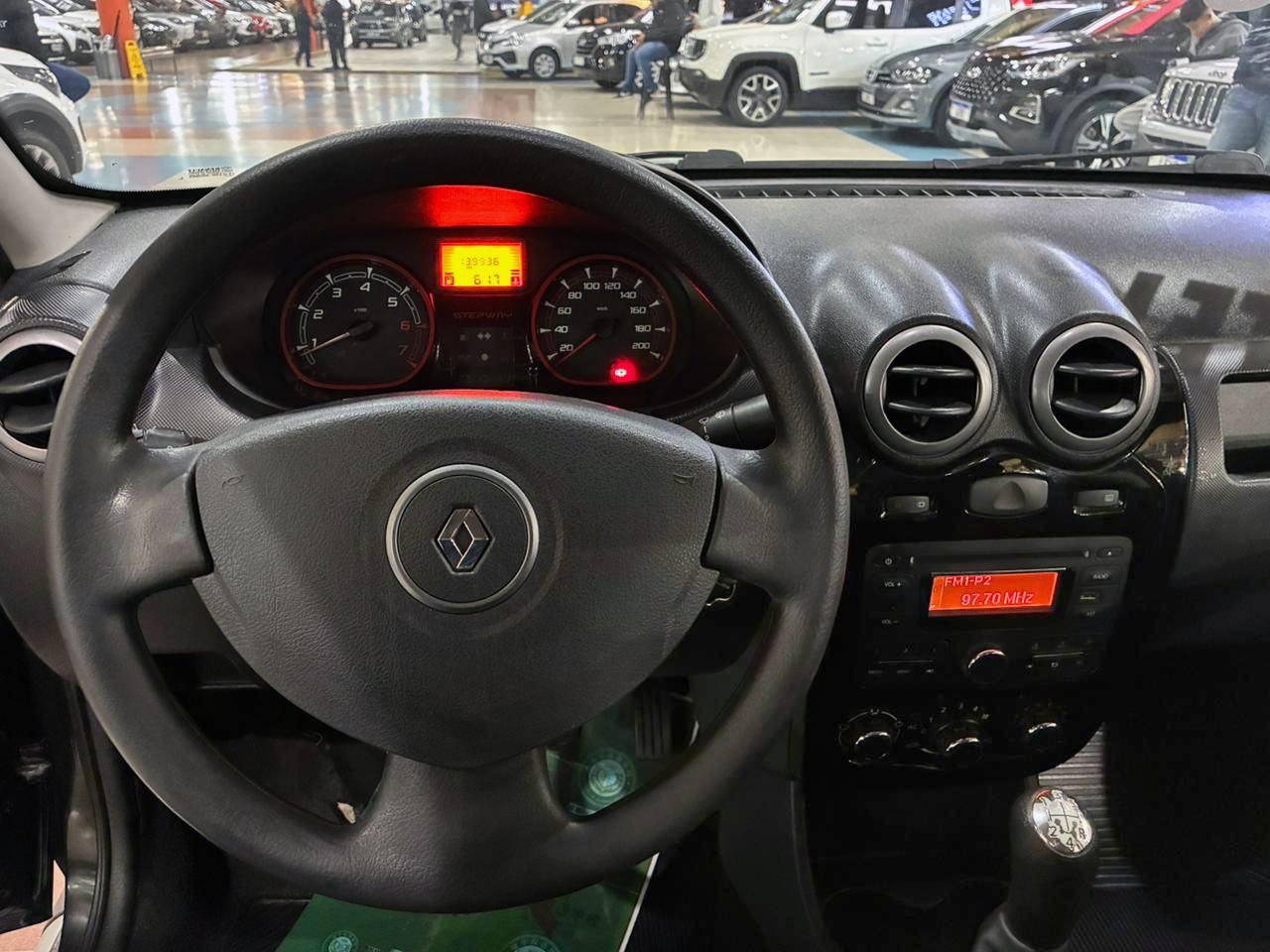 RENAULT SANDERO