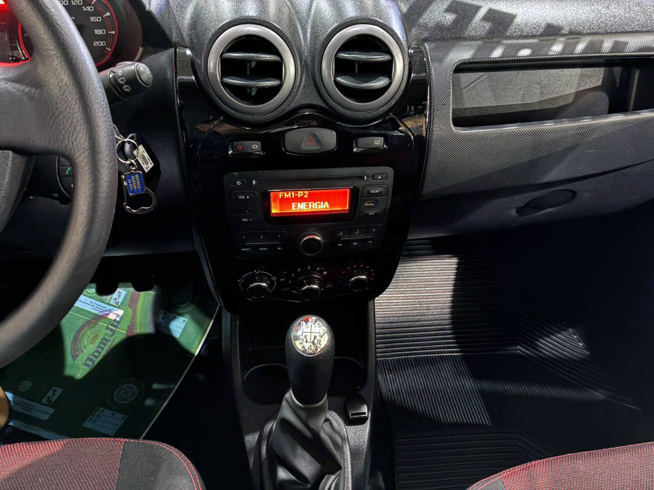 RENAULT SANDERO