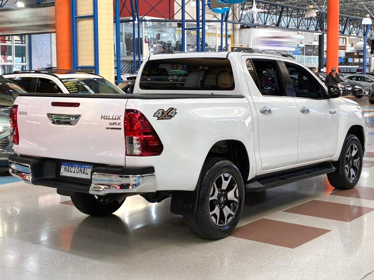 TOYOTA HILUX