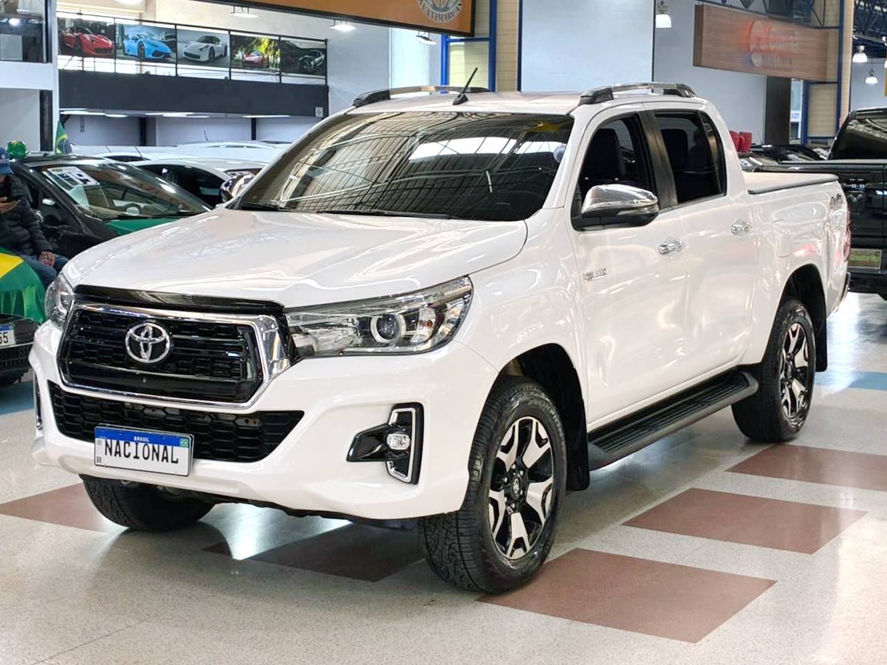 TOYOTA HILUX