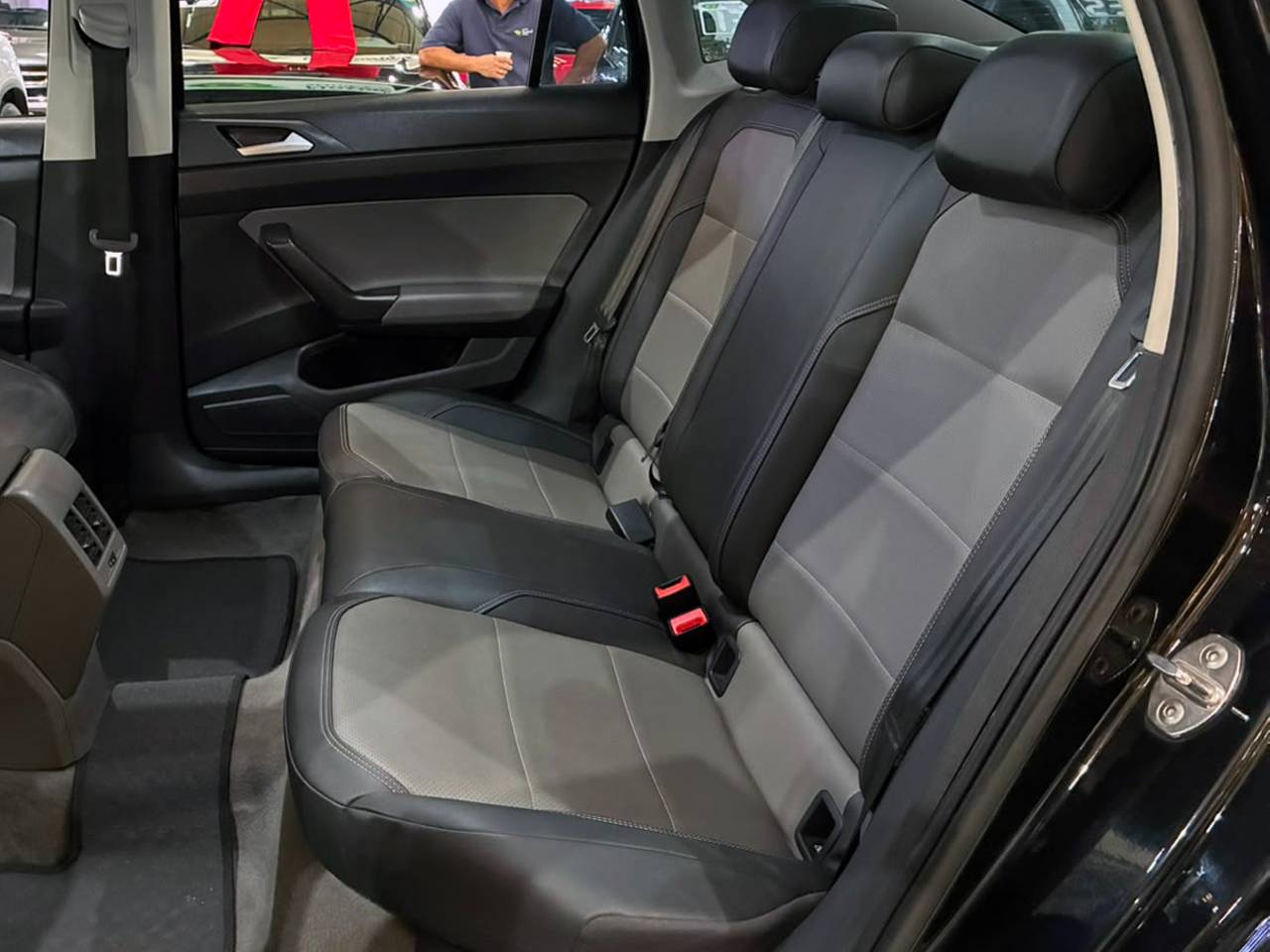 VOLKSWAGEN VIRTUS