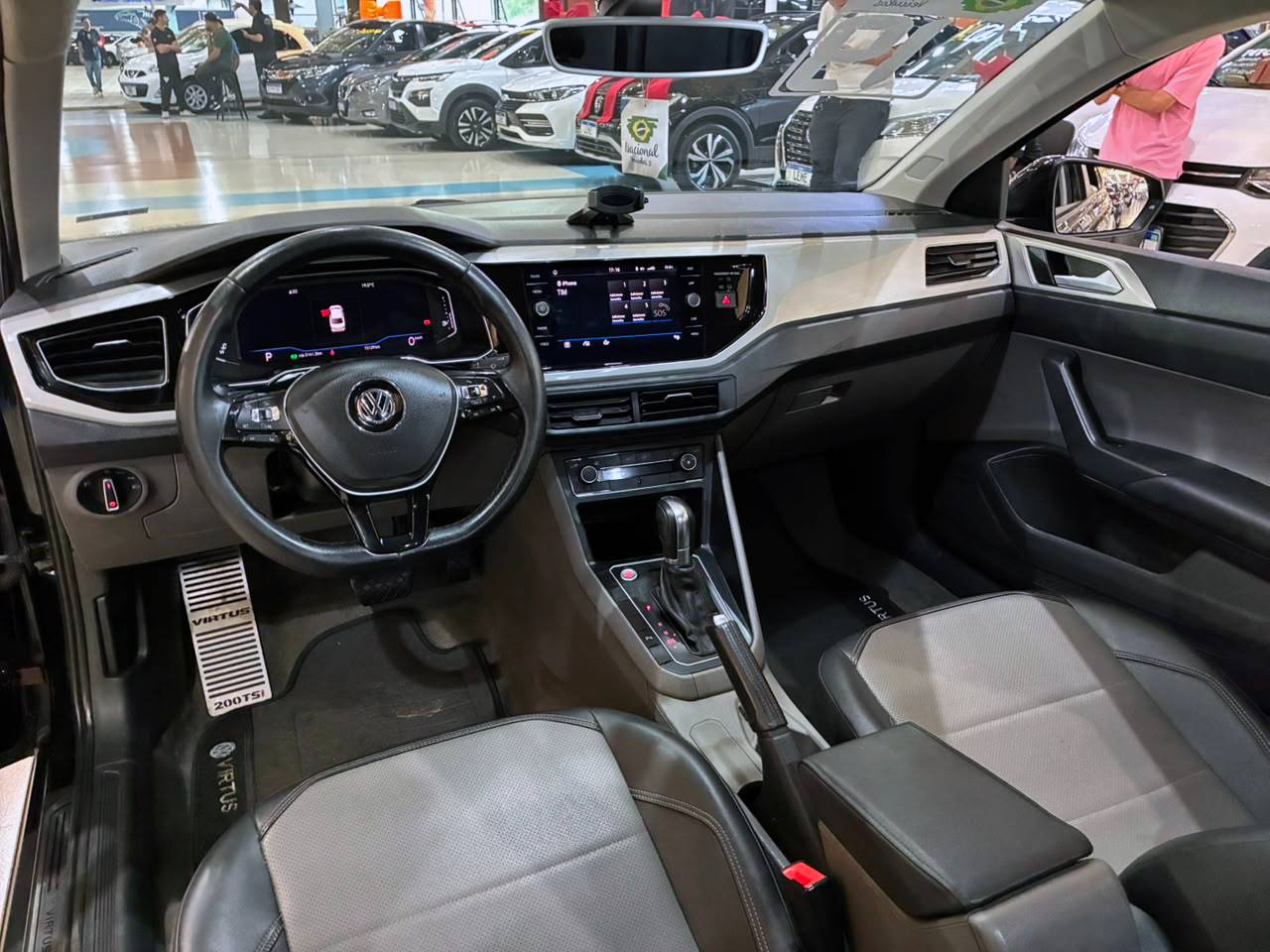 VOLKSWAGEN VIRTUS