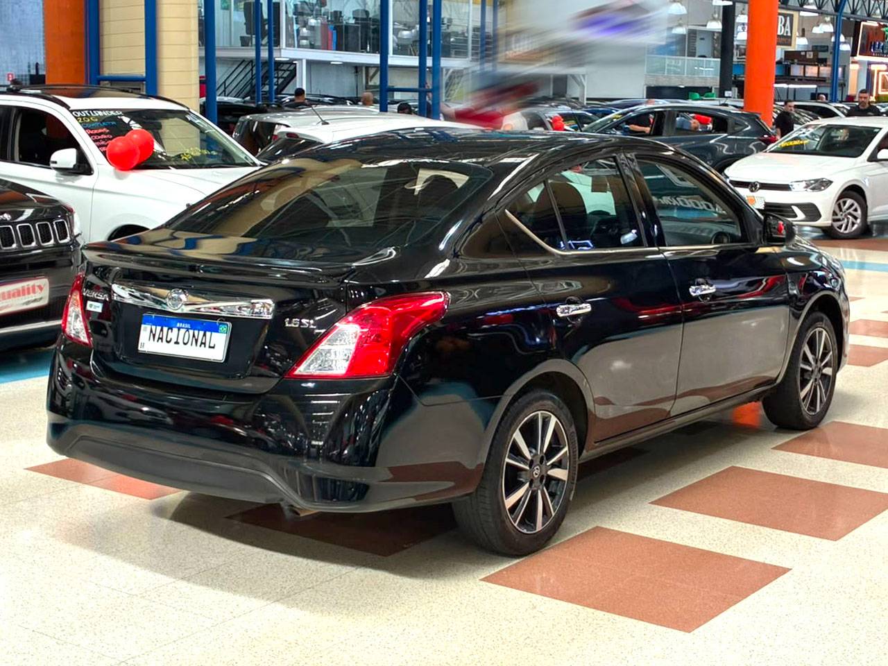NISSAN VERSA