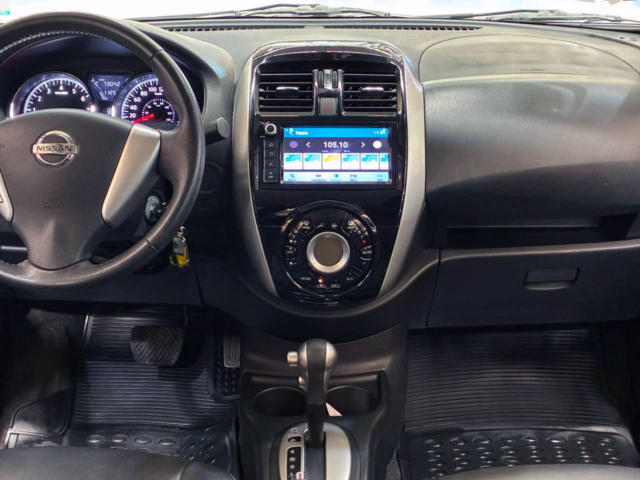 NISSAN VERSA