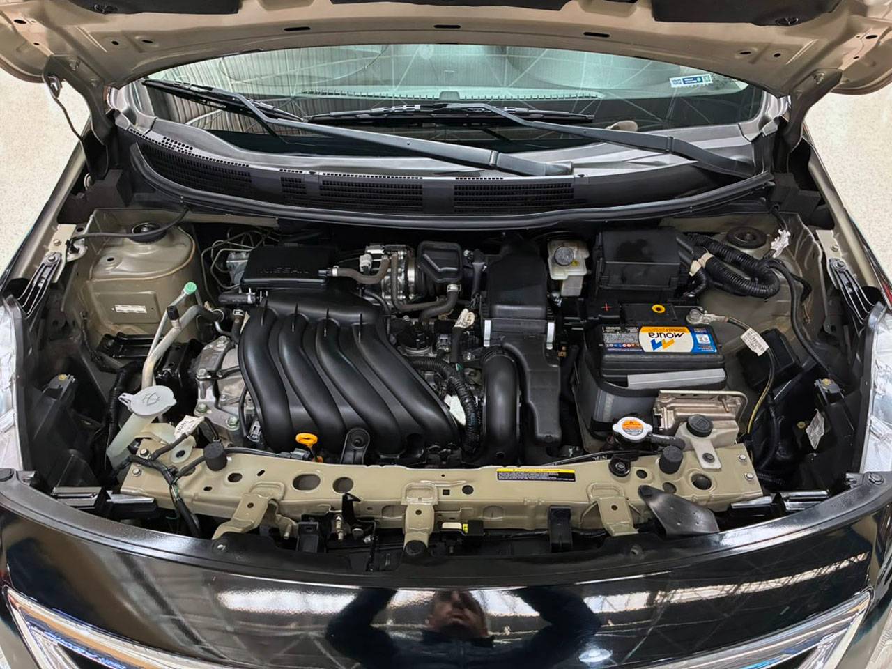 NISSAN VERSA