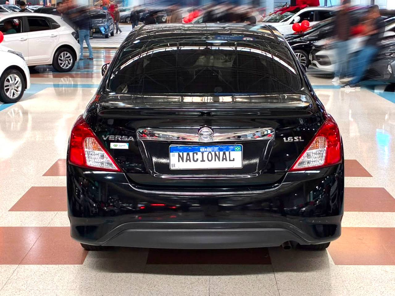 NISSAN VERSA