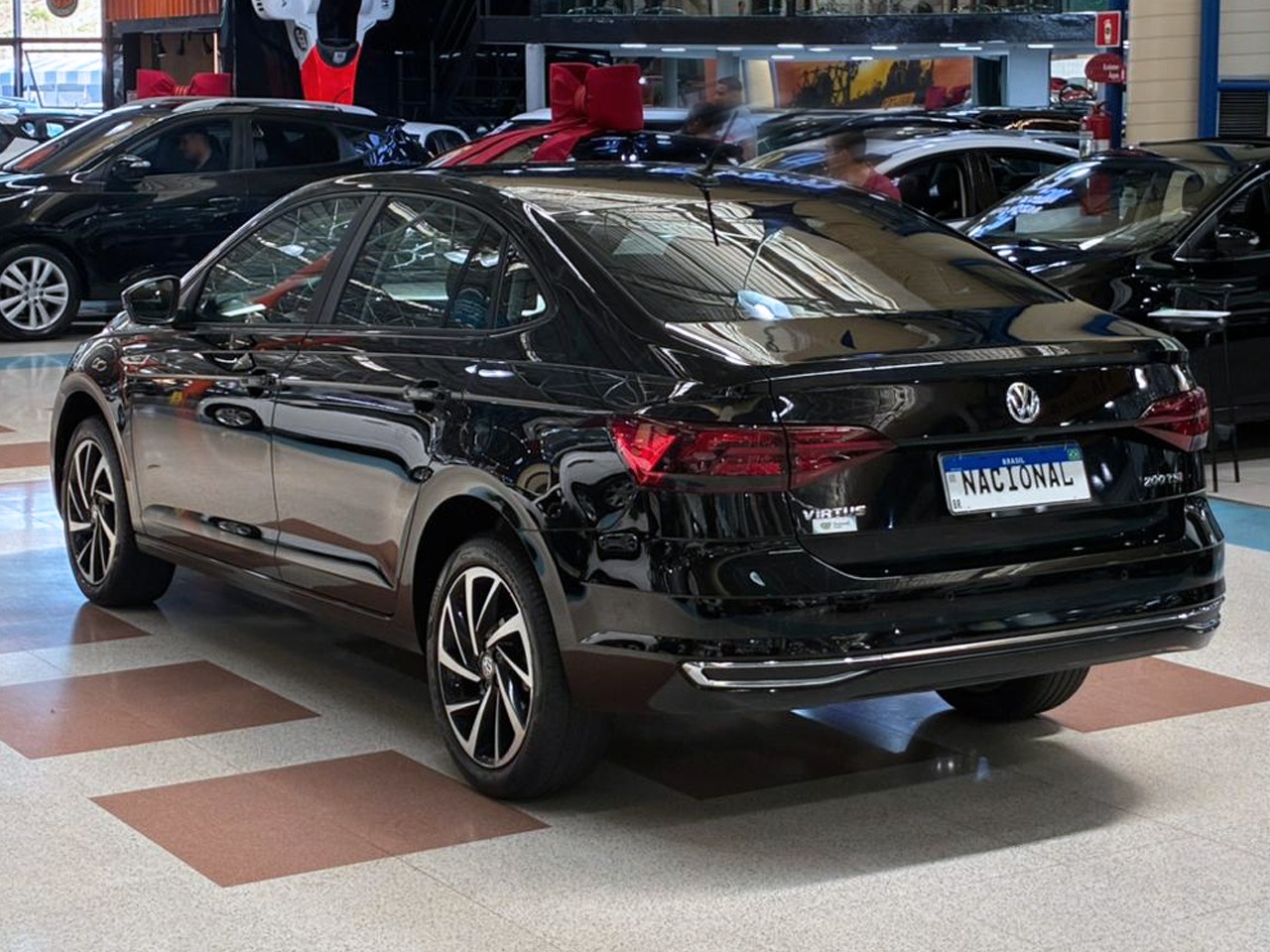 VOLKSWAGEN VIRTUS