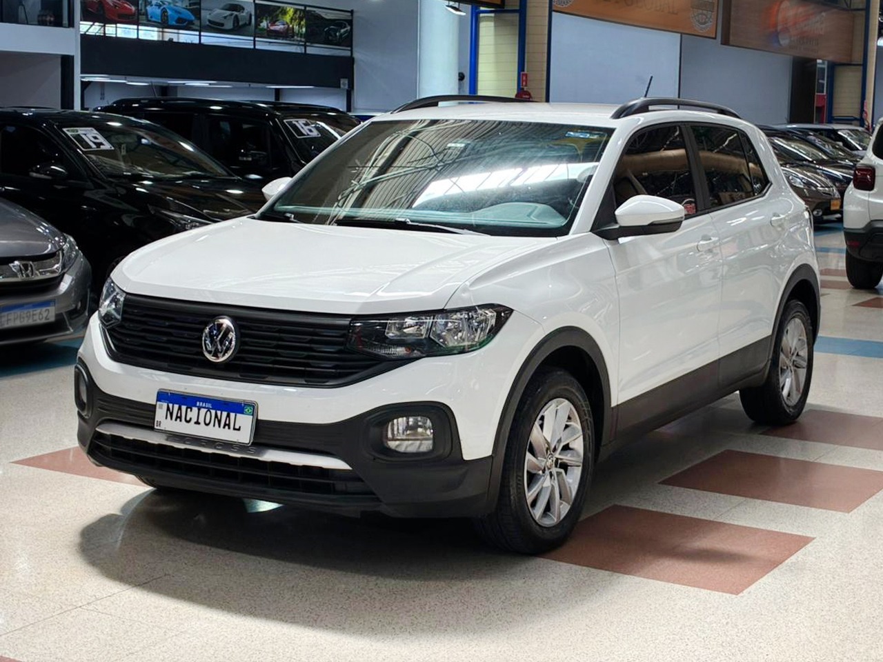 VOLKSWAGEN T-CROSS