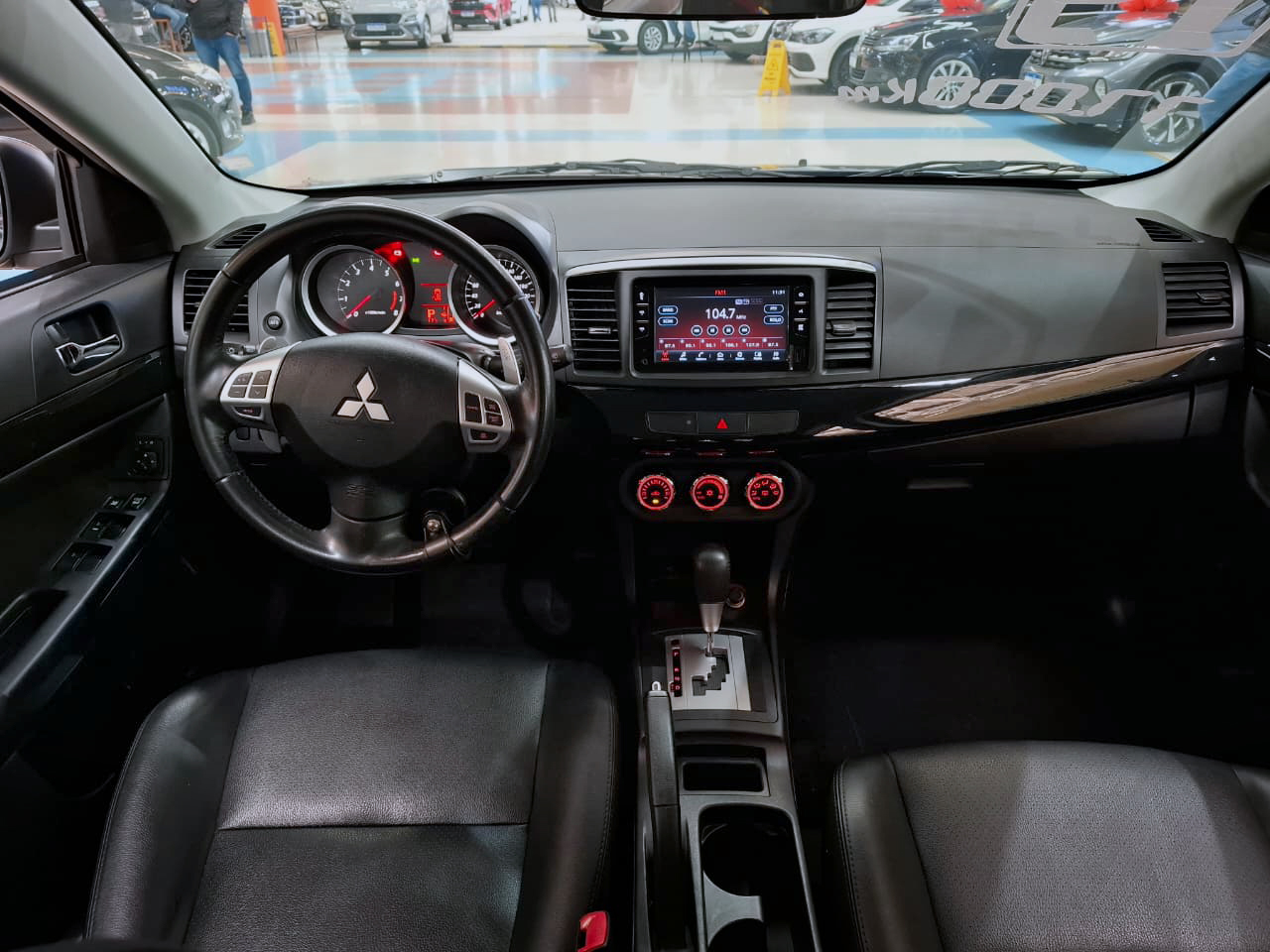 MITSUBISHI LANCER