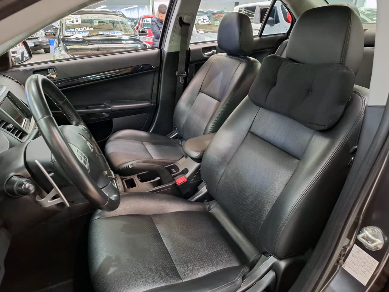 MITSUBISHI LANCER