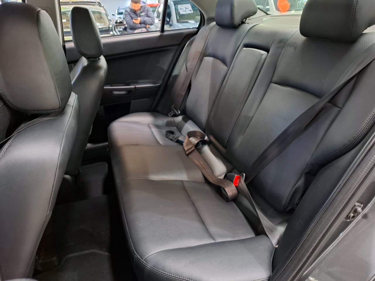 MITSUBISHI LANCER