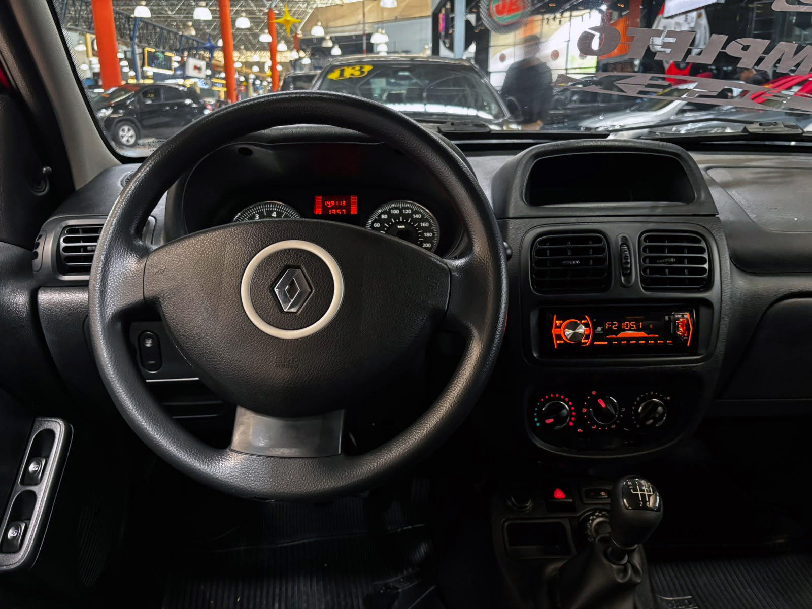 RENAULT CLIO