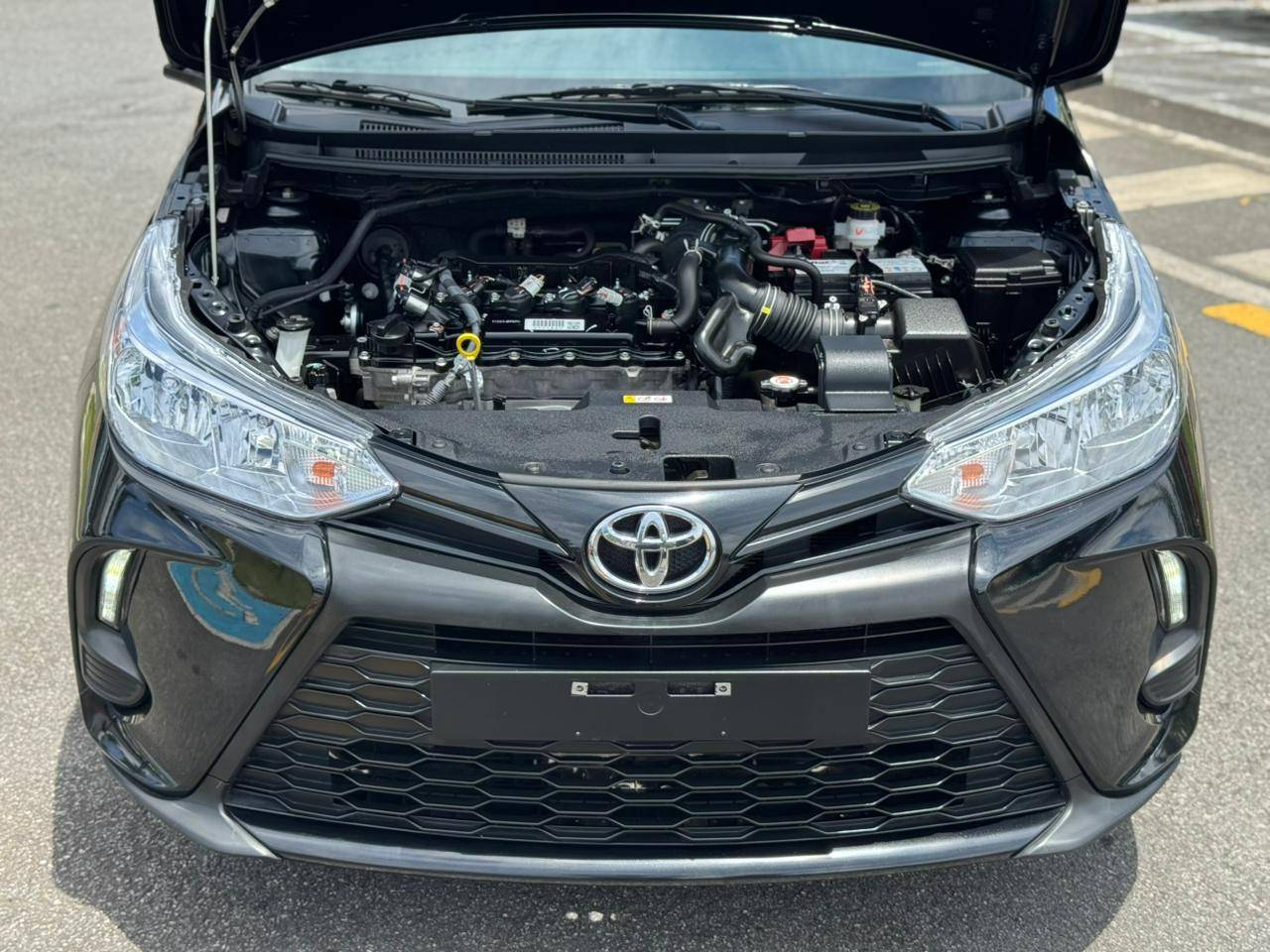 TOYOTA YARIS