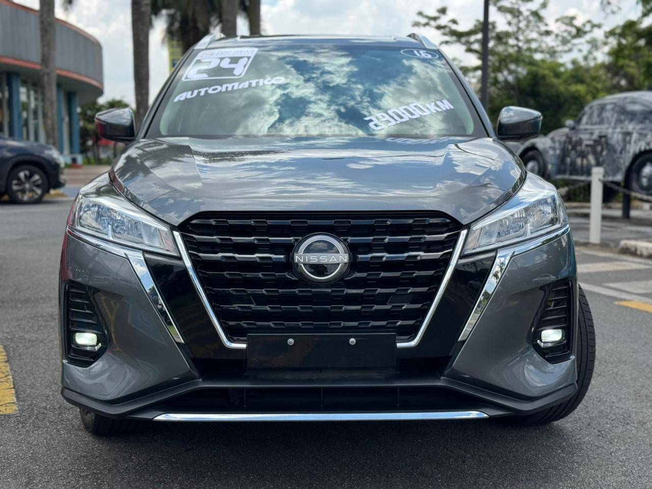 NISSAN KICKS