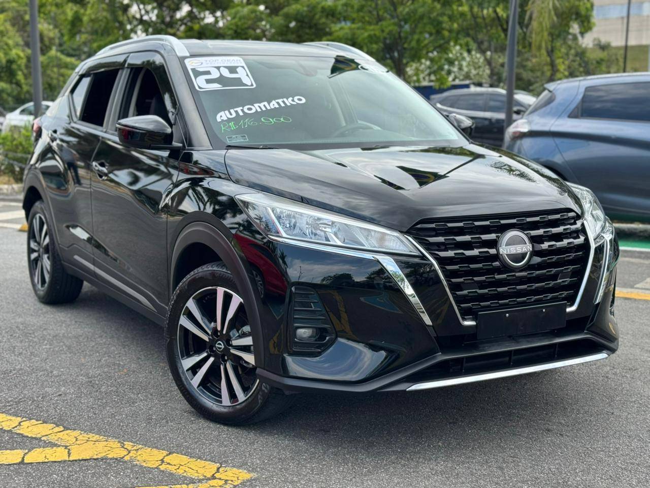 NISSAN KICKS