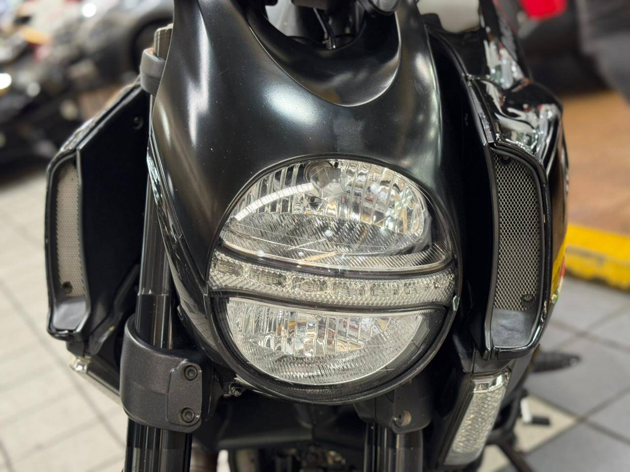 DUCATI DIAVEL